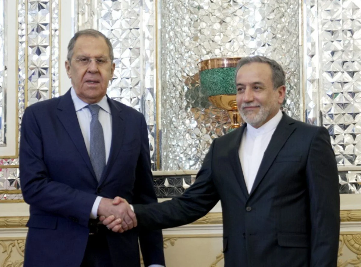 Лавров и Аракчи считают важным решить вопрос по ядерной программе дипломатическим путем