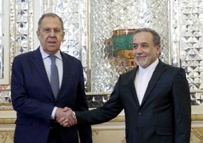 Lavrov, Araghchi stress importantance of settling nuclear deal issue through diplomatic means