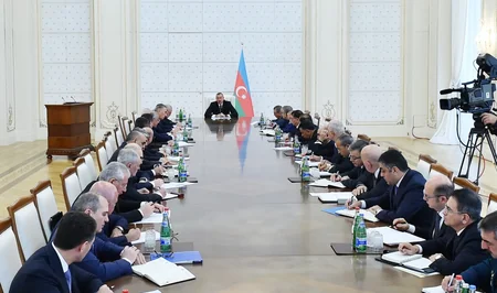 Prezident İlham Əliyevin sədrliyi ilə Nazirlər Kabinetinin iclası keçirilib