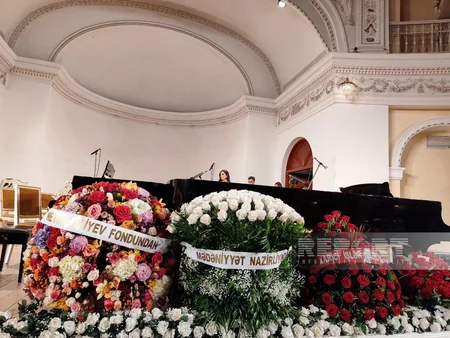 Fərhad Bədəlbəylinin 75 illik yubileyi münasibətilə tədbir keçirilib