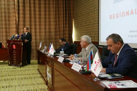Gəncədə “Özəlləşdirmə: yeni yanaşmalar və imkanlar” mövzusunda regional forum keçirilib