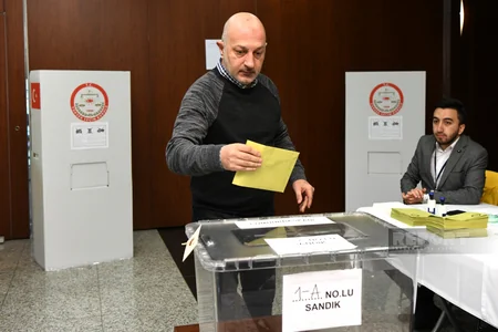 Azərbaycandakı Türkiyə vətəndaşlarının səsverməsi keçirilir, səfir səs verib - YENİLƏNİB