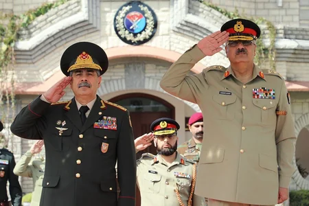 Azerbaijan, Pakistan mull development of military cooperation