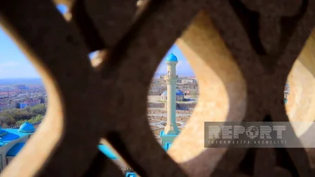Cənubi Qafqazın ən böyük məscidlərindən biri olan Heydər Məscidindən - FOTOREPORTAJ