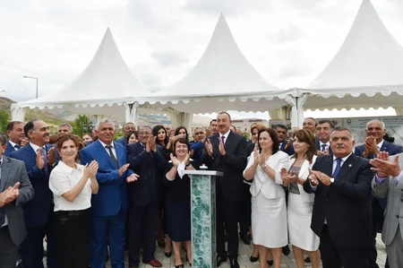 ​Prezident Ağsuya içməli suyun verilməsi mərasimində iştirak edib