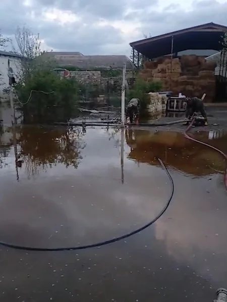 FHN intensiv yağışların yaratdığı fəsadları aradan qaldırılması işlərini davam etdirir - YENİLƏNİB