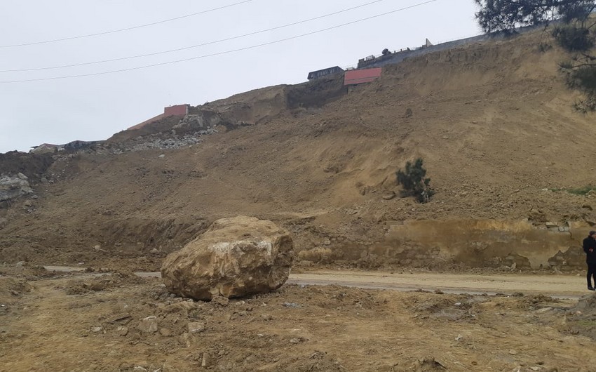 FHN: Badamdarda sürüşmə hadisəsi baş verib