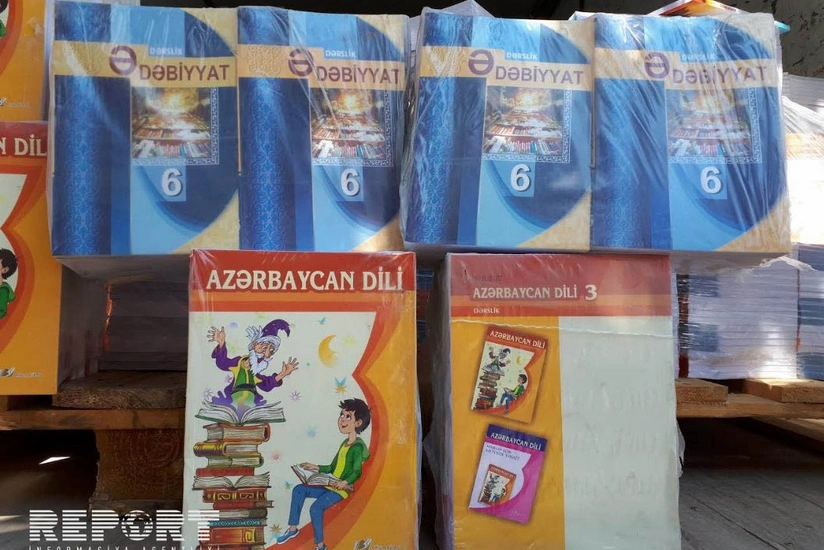 Təhsil Nazirliyi Gürcüstanın Azərbaycandilli məktəblərinə dərsliklər göndərib - FOTO