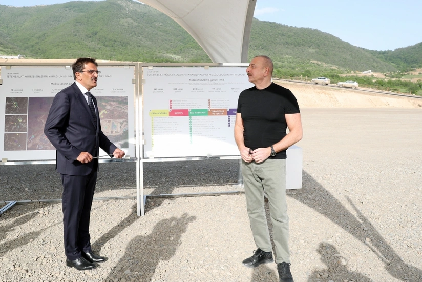 Dövlət başçısı Laçın şəhərində Aqro və Sənaye Parkında görülən işlərlə tanış olub