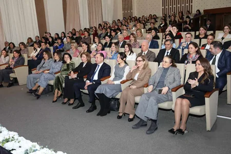 AHİK Beynəlxalq Qadınlar Günü münasibəti ilə Muğamın sehrli dünyası konsert proqramı təşkil edib