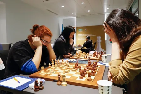 Qadın şahmatçılar arasında ölkə çempionatının ilk turu məhsuldar olub