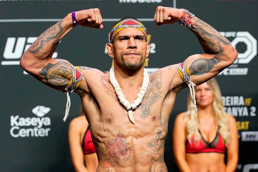 UFC çempionu Braziliyada daşqın qurbanlarına 100 min dollar bağışlayıb