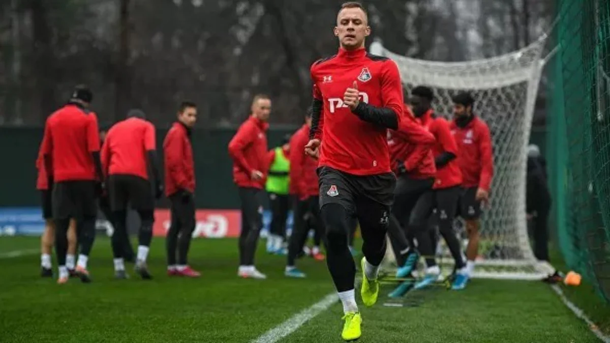 Lokomotivin 4 futbolçusunda koronavirus aşkarlandı