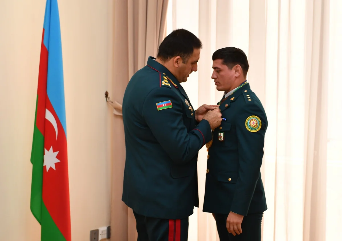 Elçin Quliyev idmançıları təltif edib