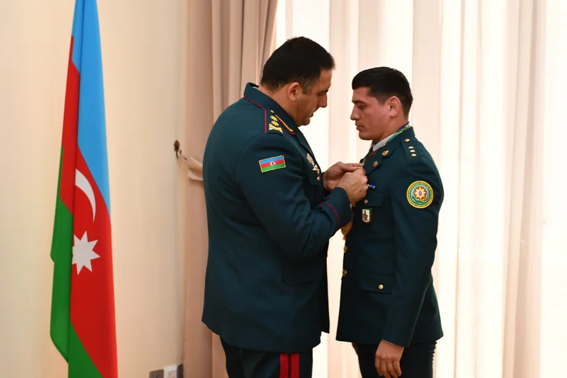 Elçin Quliyev idmançıları təltif edib