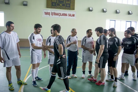 Şahmatçılar futbol oynadı