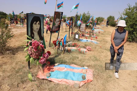 Beynəlxalq səyyahlar Ağdamda Şəhidlər xiyabanını ziyarət ediblər