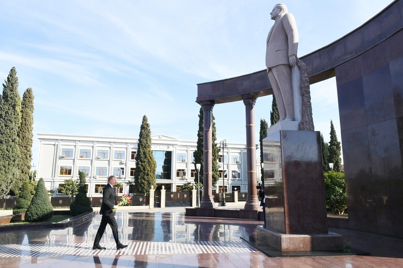 Prezident İlham Əliyev Şəmkir rayonuna səfərə gedib