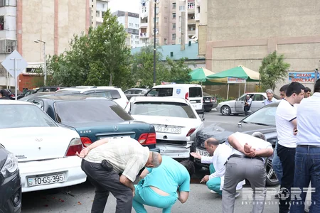 ​Bakıda 6 avtomobil toqquşub, yaralananlar var - FOTO
