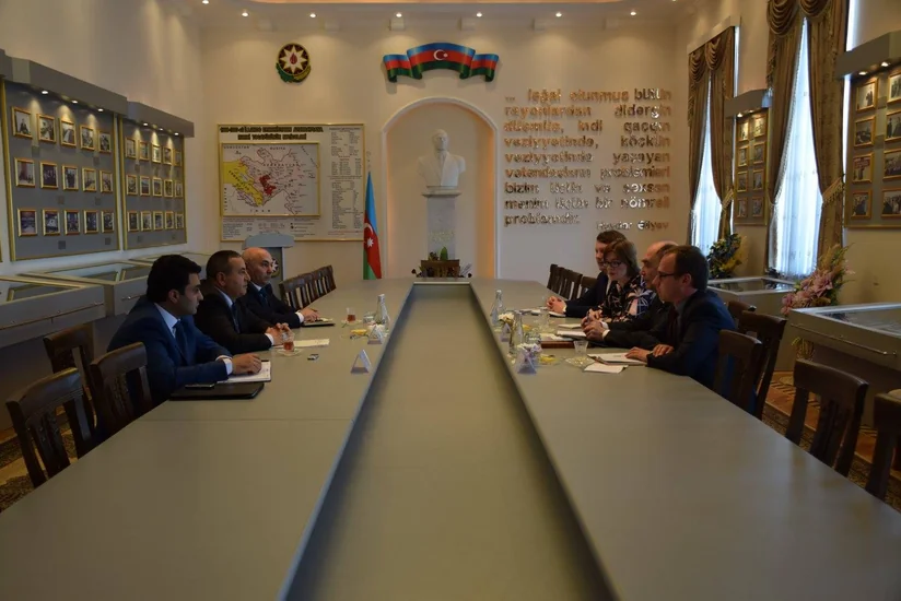 Almaniyalı deputat Azərbaycanda alman irsi ilə tanış olub