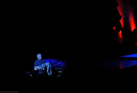 Milli Teatr yeni mövsümü “Zəfər yolu” tamaşası ilə açıb