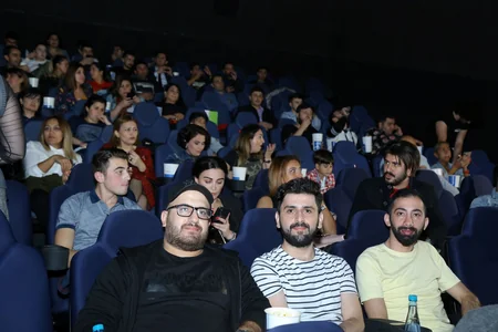 “CinemaPlus”da Cem Yılmazın iki filmi nümayiş olunub - VİDEO