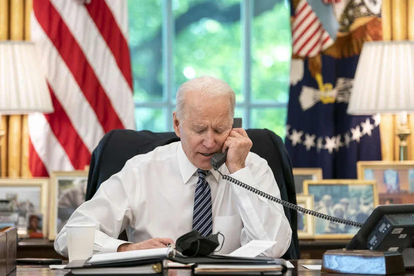 Байден сообщил Зеленскому о выделении Украине военной помощи США на $1 млрд