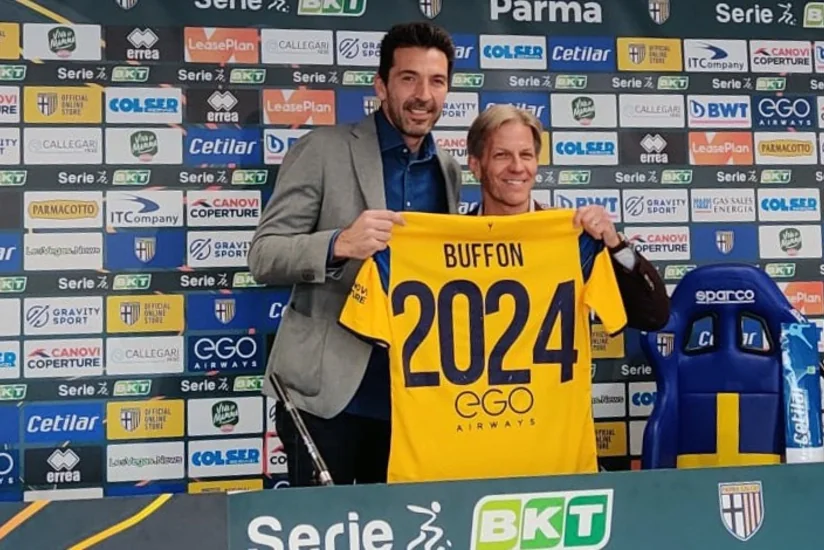 Canluici Buffon klubu ilə müqaviləni uzadıb