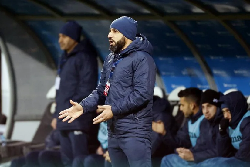 Rəşad Sadıqov “Zirə”nin futbolçusu ilə mübahisə edib