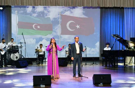 Azərbaycanın və Türkiyənin birinci xanımları Bakıdakı DOST İnklüziv İnkişaf və Yaradıcılıq Mərkəzi ilə tanış olublar - YENİLƏNİB