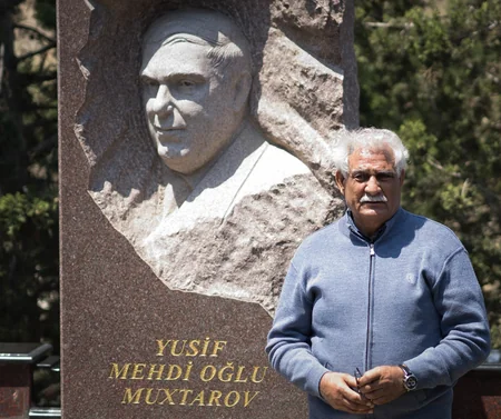 Xalq artisti Amaliya Pənahovanın məzarı ziyarət olunub