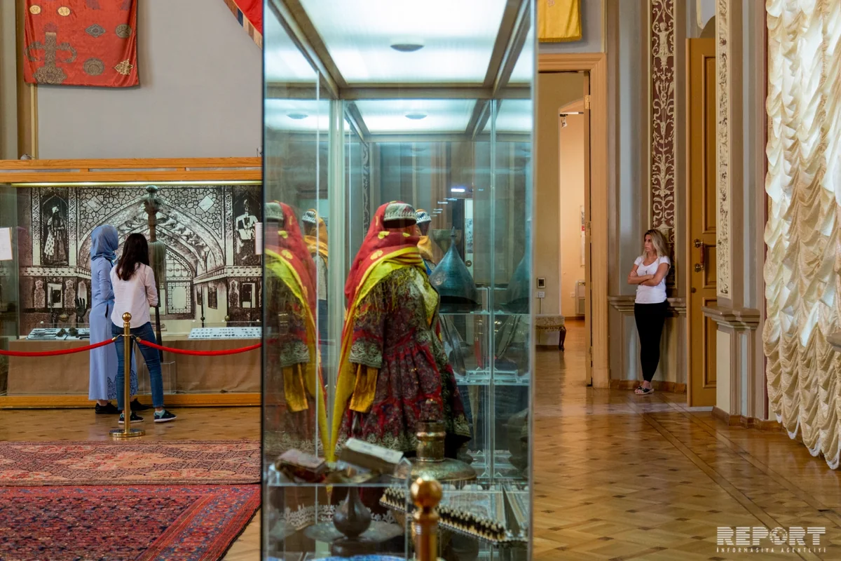 Ötən il Azərbaycanda muzey və teatrları ziyarət edənlərin sayı açıqlanıb