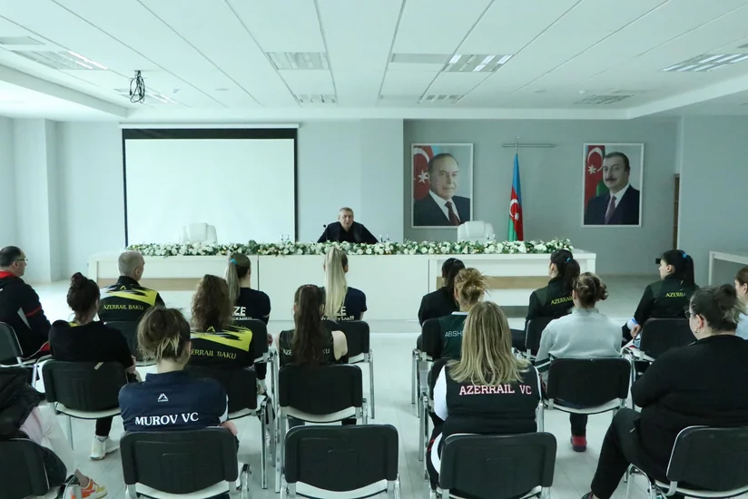 Voleybol üzrə Azərbaycan millisinin hazırlıq prosesinə dair toplantı keçirilib