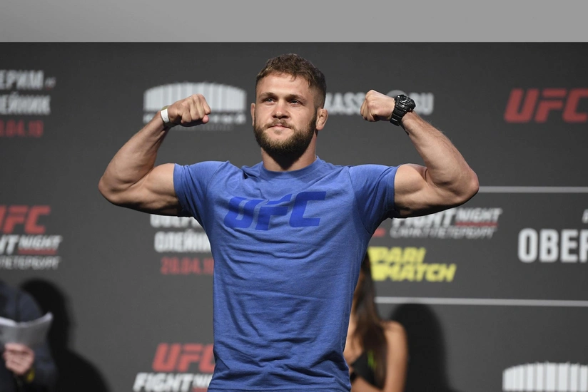 Azərbaycan əsilli döyüşçü UFC-də qalib gəldi