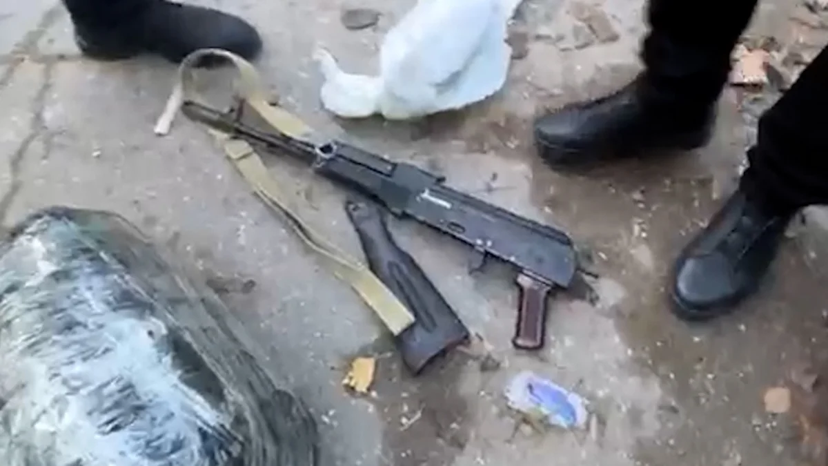 Bakıda əməliyyat keçirilib, 11 kiloqram narkotik və doqquz ədəd odlu silah aşkarlanıb