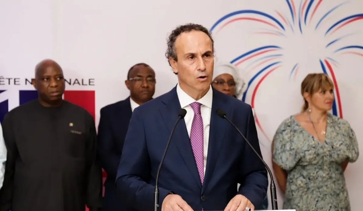 Fransa oğurluqda ittiham olunan diplomatı Nigeriyaya səfir təyin edib