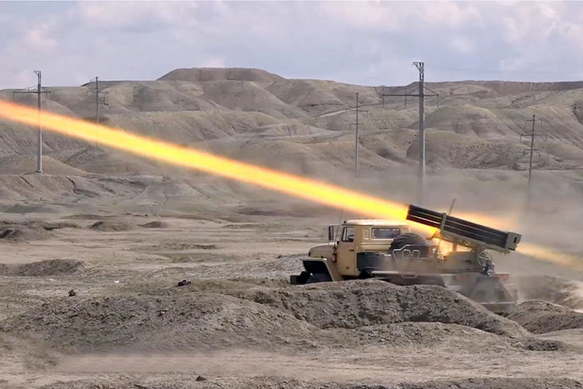 Müdafiə Nazirliyi həftəlik icmalını təqdim edib 