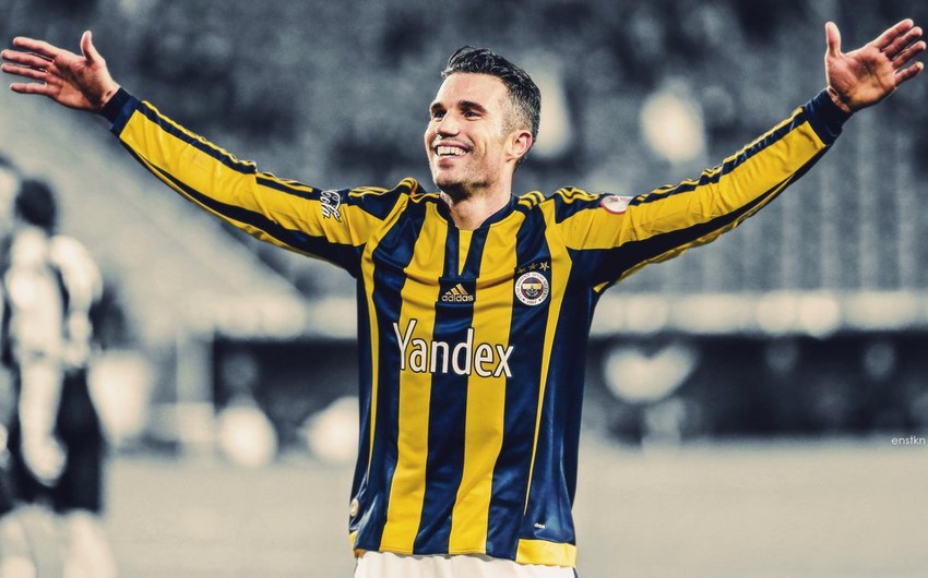 “Fənərbağça” Robin van Persi ilə yollarını ayırıb