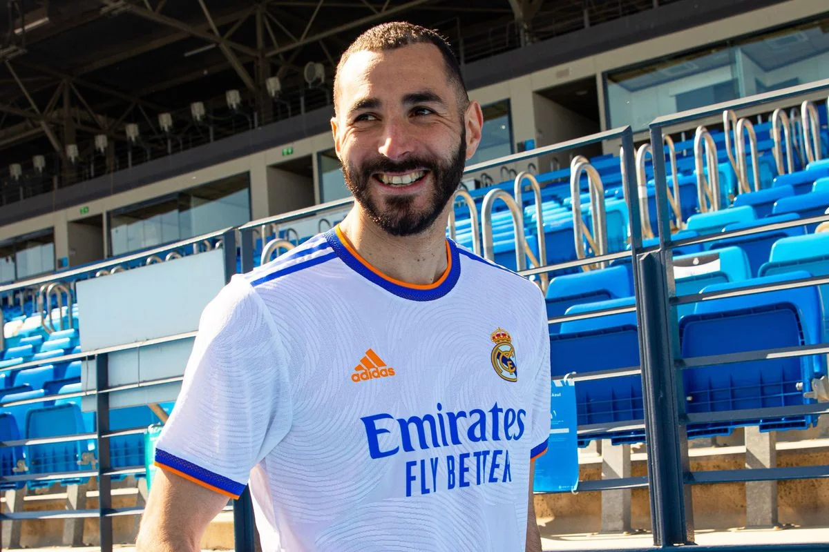 Real Madrid yeni formasını təqdim etdi