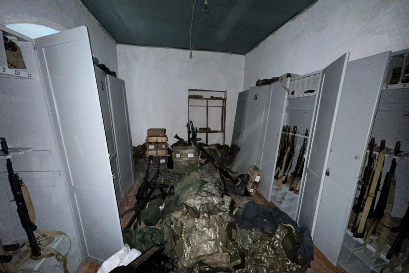 Xocalıda kitabxanadan çox sayda silah-sursat tapılıb