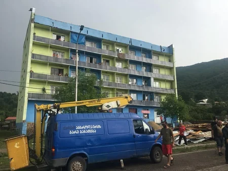 Kəskin hava şəraiti Gürcüstanda fəsadlar törədib