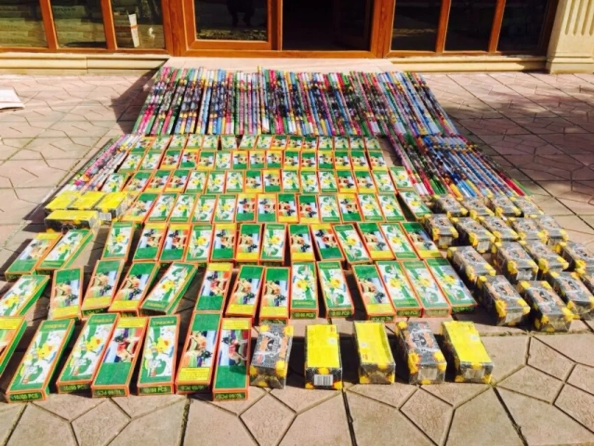 Azərbaycan gömrükçüləri pirotexniki vasitələr aşkar edib