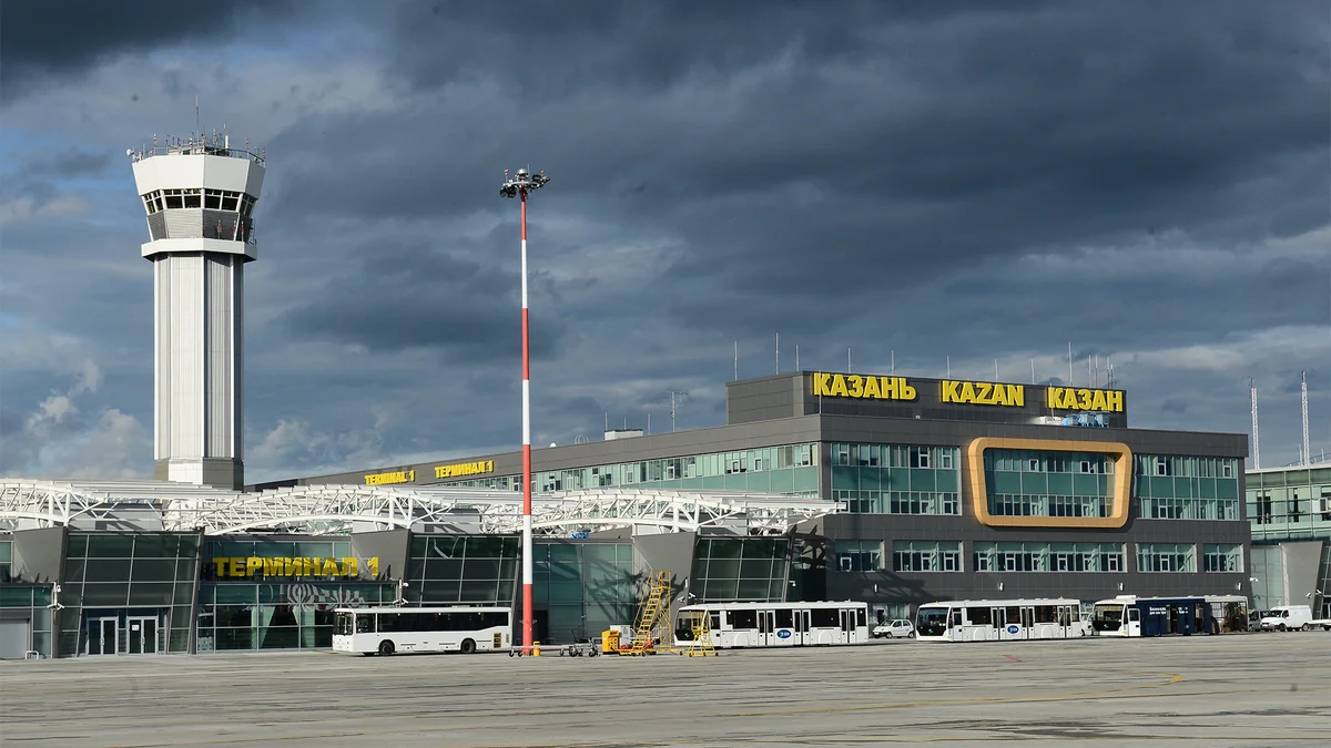 В аэропорту Казани временно остановили полеты