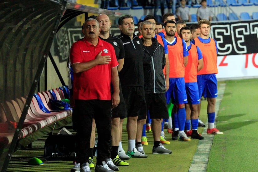 Nazim Süleymanov köməkçisinin 10 oyunluq cəzalandırılmasına etirazını bildirib