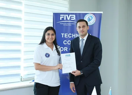 Voleybol məşqçiləri üçün keçirilən beynəlxalq seminar başa çatıb