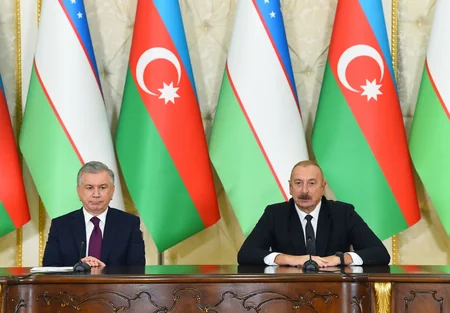 İlham Əliyev və Şavkat Mirziyoyev mətbuata bəyanatlarla çıxış ediblər - YENİLƏNİB