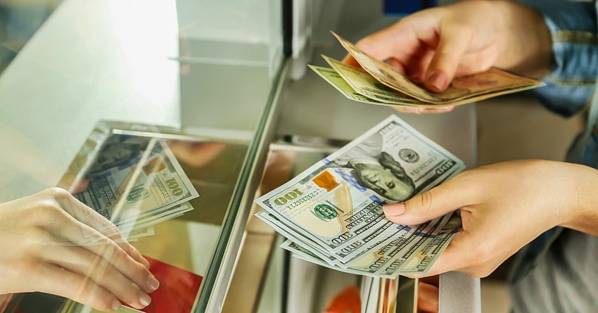 Azərbaycan bankları valyuta mübadiləsi üzrə gəlir marjasını 3 % artırıblar 