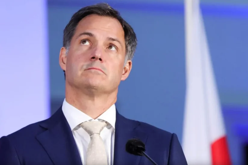 Belçikanın Baş naziri velosipeddən yıxılaraq xəsarət alıb