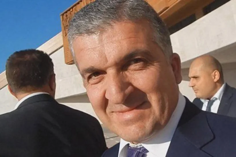Serj Sarqsyanın mühafizə rəisinin evindən 1,75 milyon dollar və qiyməti 1 milyon dollar olan iki tapança aşkarlanıb