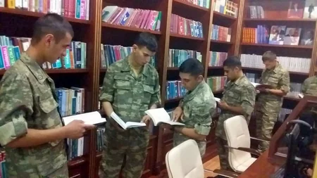 Milli Qurtuluş Günü münasibətilə Azərbaycan Ordusunda silsilə tədbirlər keçirilib